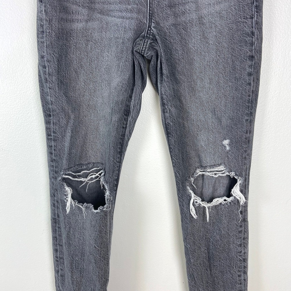 American Eagle Highest Rise Mom Jean Distressed Faded Black Gray Size 2 Regular - Picture 5 of 11